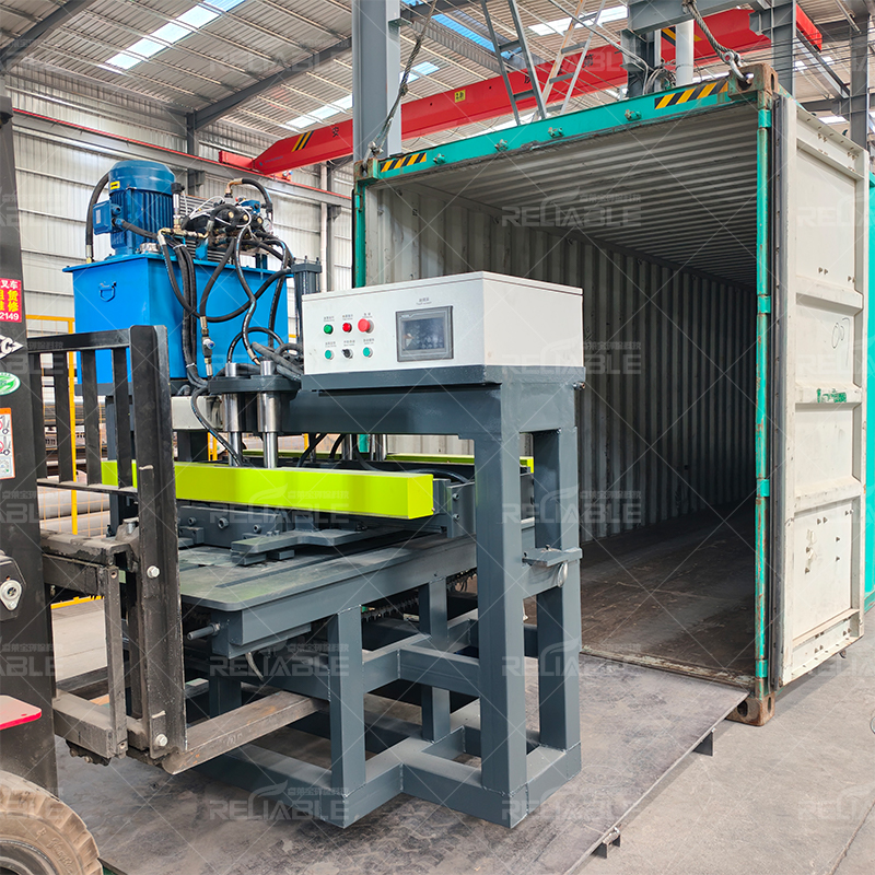 Automatic PV aluminum de-framing machine finished delivery, waste solar module recycling equipment